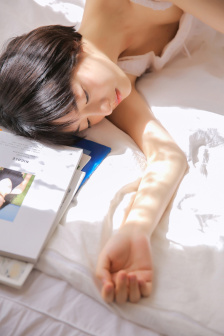 大胸美女